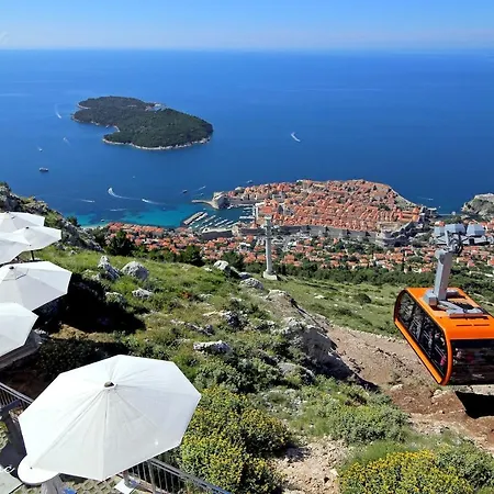 Welcome - Old Town *