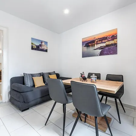 Apartment Welcome - Old Town *