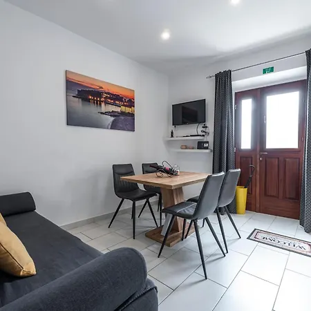 Welcome - Old Town Apartment